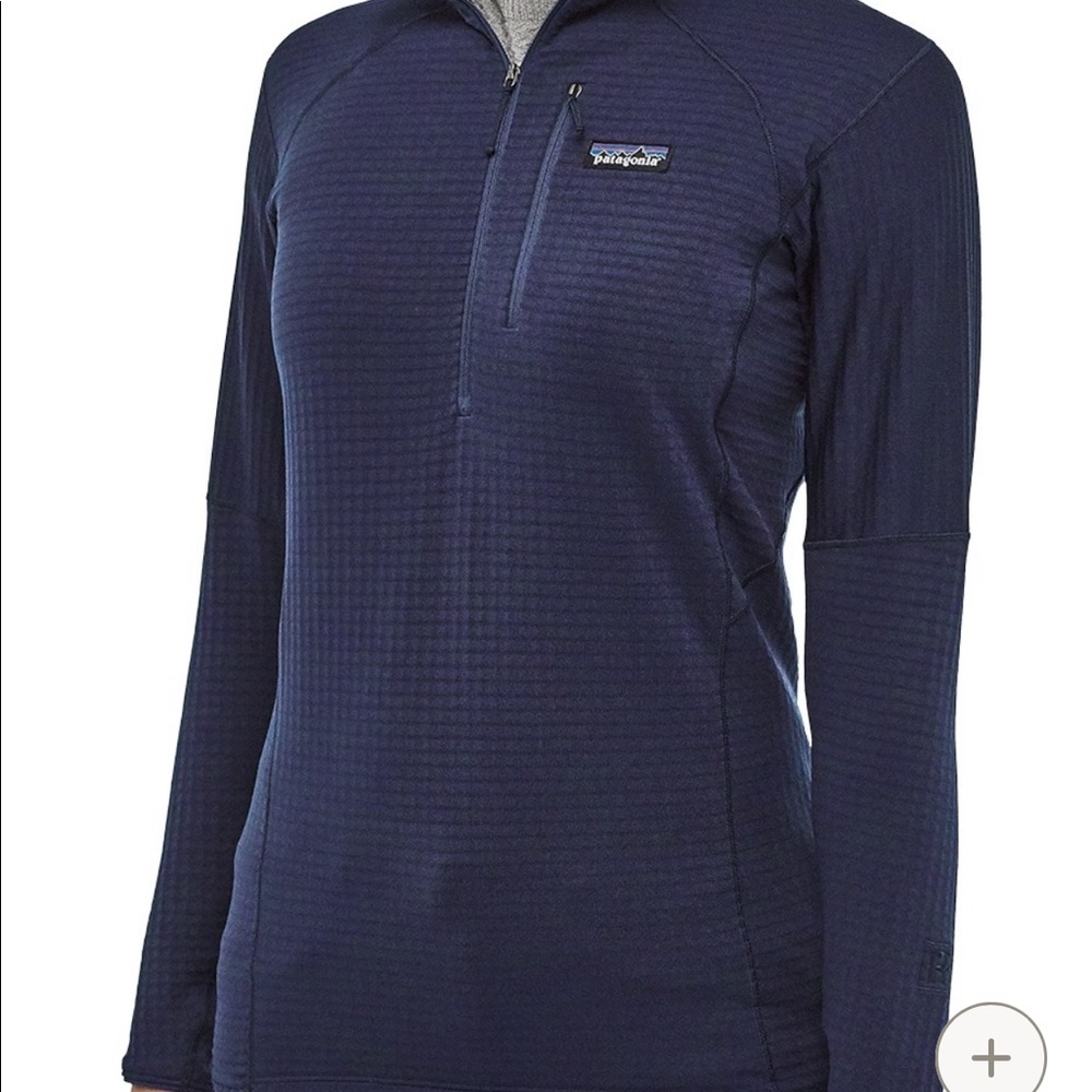 NWOT Patagonia R1 Pullover - Women's size M.